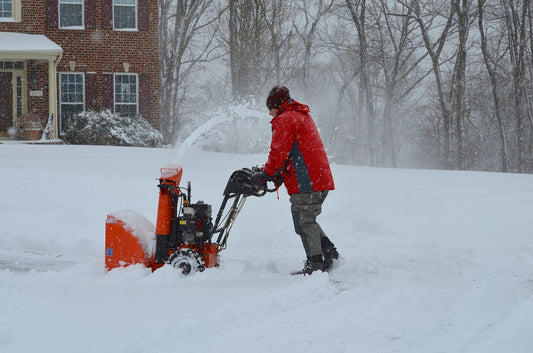 The Advantages of Using a Snow Blower for Your Lawn and Garden